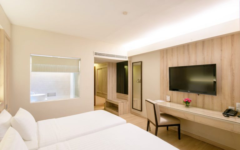 Premier Room